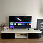 Gorgeous Apartment + Attentive Host + Free Parking